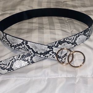 Boutique Snakeskin Belt